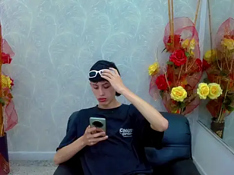 thaigo twink38 online show from 8, 10, 2025