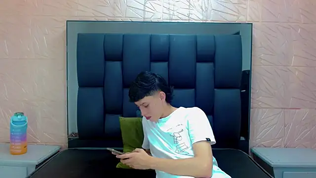 thaigo twink38 online show from 23, 11, 2025