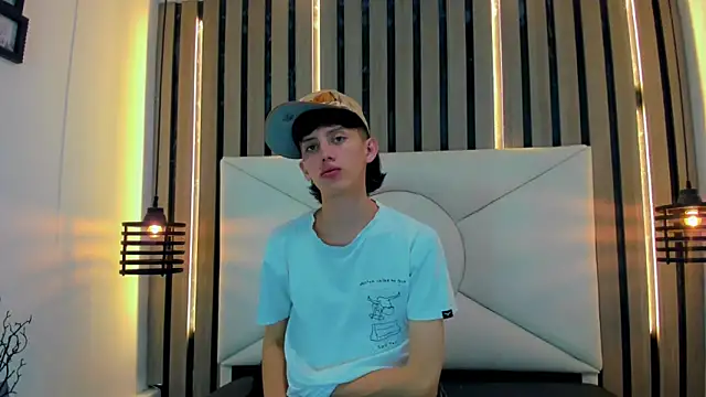 thaigo twink38 online show from 9, 4, 2026