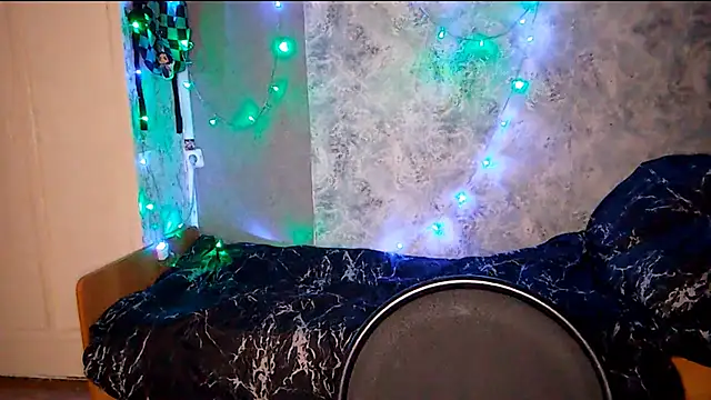 Snapshot of Beeping_Creature chatting on 19, 10, 2025 Beeping Creature online show from 19, 10, 2025