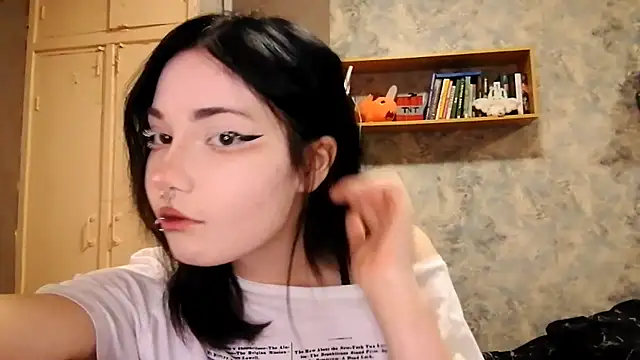 Snapshot of Beeping_Creature chatting on 25, 10, 2025 Beeping Creature online show from 25, 10, 2025