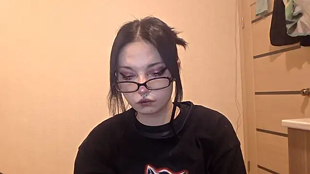 Beeping Creature online show from 12, 2, 2026