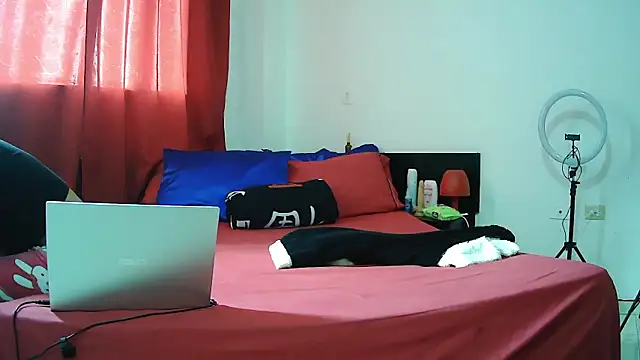 MissAsly online show from 5, 12, 2025