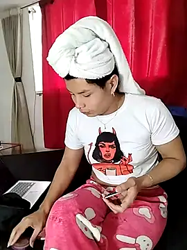 MissAsly online show from 10, 1, 2026