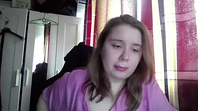 KatrinLips online show from 3, 10, 2025