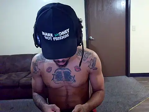 Snapshot of thefreakscomeoutatnight chatting on 3, 5, 2026 thefreakscomeoutatnight online show from 3, 5, 2026