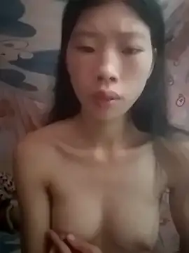 Snapshot of Khanhu_xx chatting on 27, 10, 2025 Khanhu xx online show from 27, 10, 2025