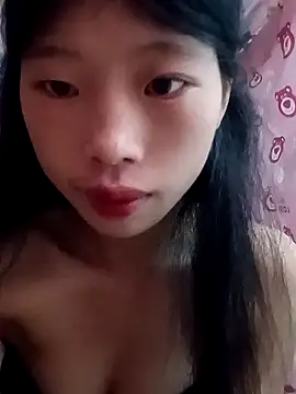 Snapshot of Khanhu_xx chatting on 15, 10, 2025 Khanhu xx online show from 15, 10, 2025