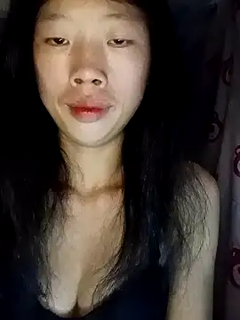 Snapshot of Khanhu_xx chatting on 21, 10, 2025 Khanhu xx online show from 21, 10, 2025