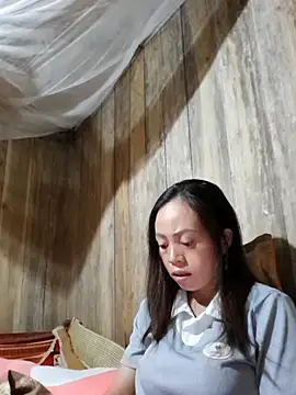 Tuyet xx online show from 20, 10, 2025