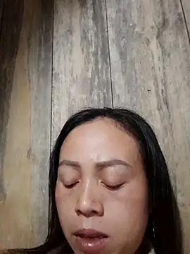 Tuyet xx online show from 15, 11, 2025