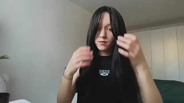 monnymoon online show from 4, 10, 2025