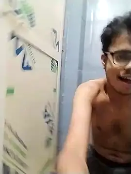 sexybobby13 online show from 10, 2, 2026