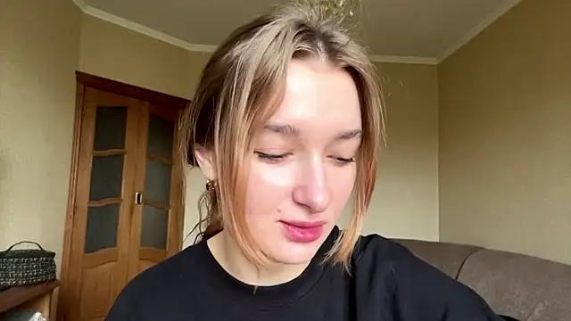 CoraJamerson online show from 6, 10, 2025