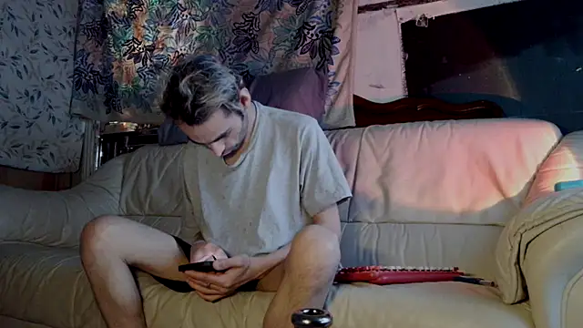 Snapshot of highinhtxx chatting on 15, 7, 2026 highinhtxx online show from 15, 7, 2026