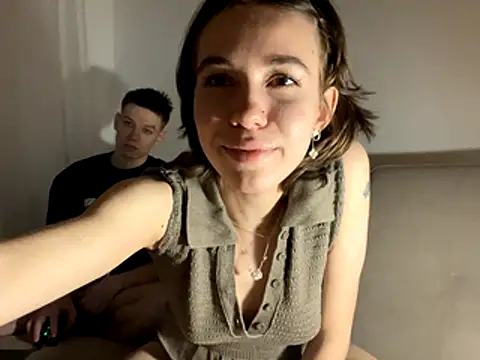 Sexy frie online show from 13, 11, 2025