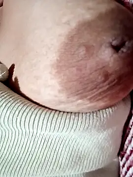 Hotmommax online show from 14, 1, 2026