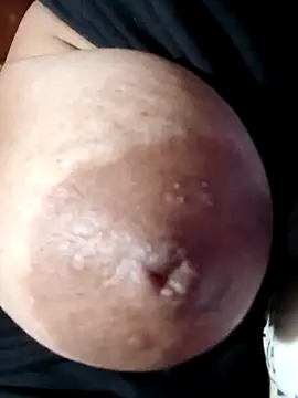 Hotmommax online show from 21, 2, 2026