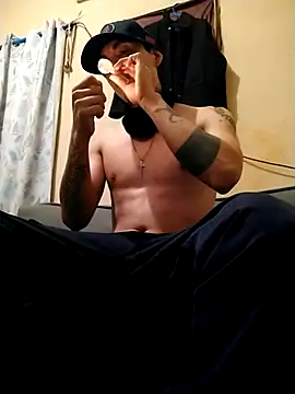 Tucloroformosexxx online show from 4, 12, 2025