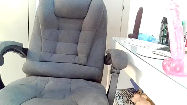 Jockstrap3x online show from 8, 1, 2026