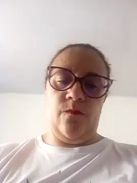 Annie deluxe 19 online show from 20, 12, 2025