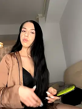 Aillineee1 online show from 15, 10, 2025