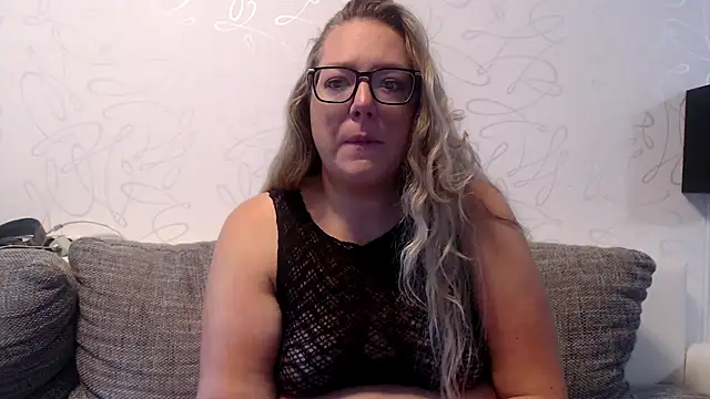 KittyClit online show from 2, 10, 2025