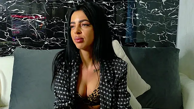 Sarayy  online show from 2, 10, 2025