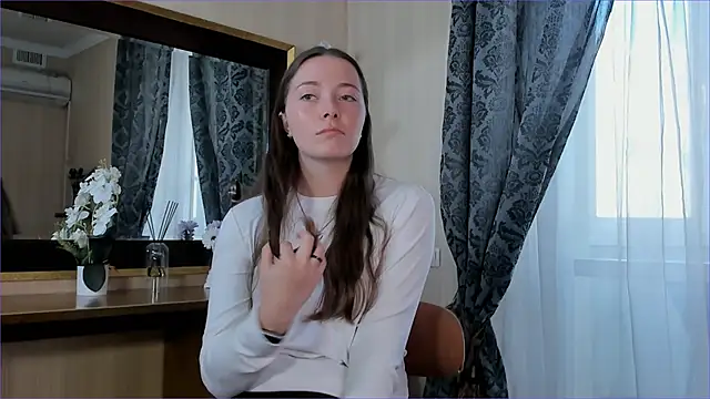IvyBronsky online show from 4, 10, 2025