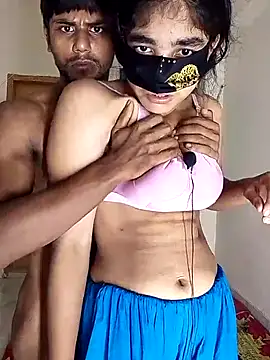 Love Queen33 online show from 28, 9, 2025