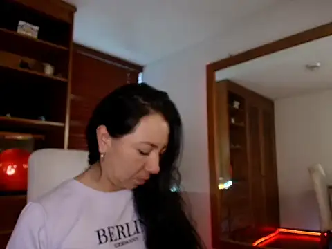 Talia  velvet online show from 22, 12, 2025