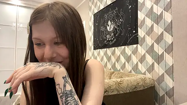 Snapshot of RebelKitsune chatting on 23, 10, 2025 RebelKitsune online show from 23, 10, 2025