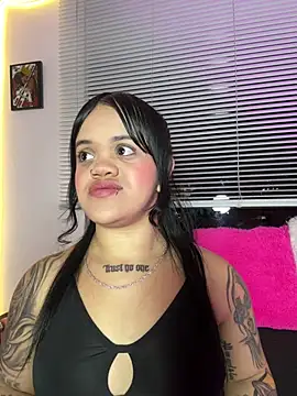 Snapshot of Sussyroxxx chatting on 1, 6, 2026 Sussyroxxx online show from 1, 6, 2026