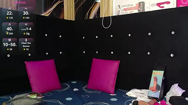 Snapshot of chloe__Jones_ chatting on 21, 7, 2026 chloe Jones online show from 21, 7, 2026