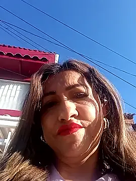 Snapshot of chloe__Jones_ chatting on 8, 11, 2025 chloe Jones online show from 8, 11, 2025