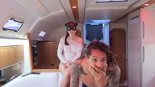 Monk and Mia online show from 12, 4, 2026