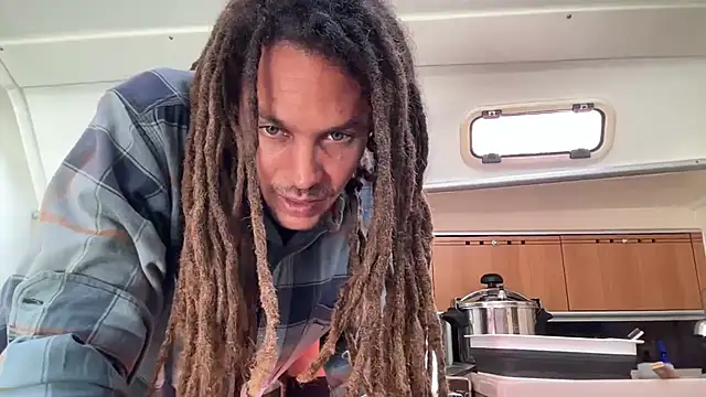 Snapshot of Monk_and_Mia chatting on 18, 10, 2025 Monk and Mia online show from 18, 10, 2025