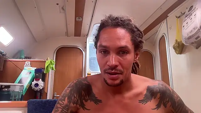 Snapshot of Monk_and_Mia chatting on 25, 10, 2025 Monk and Mia online show from 25, 10, 2025