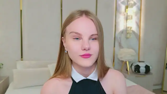 Lili Lohan online show from 9, 7, 2026