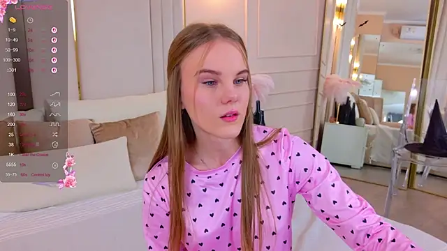 Lili Lohan online show from 4, 11, 2025