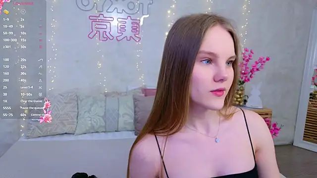 Lili Lohan online show from 10, 4, 2026