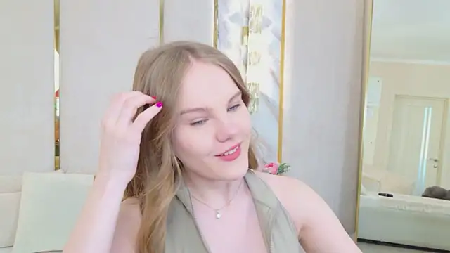 Snapshot of Lili_Lohan chatting on 31, 5, 2026 Lili Lohan online show from 31, 5, 2026