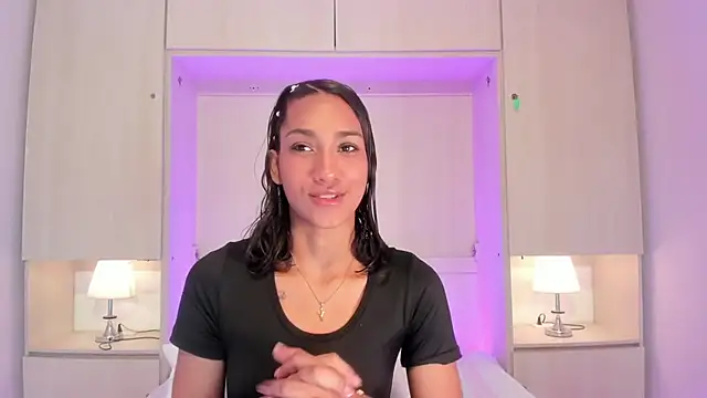 Snapshot of AnahiCollins chatting on 10, 7, 2026 AnahiCollins online show from 10, 7, 2026