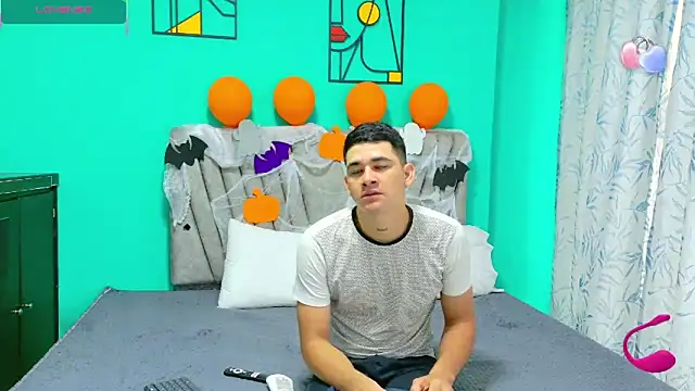 Laura King online show from 29, 10, 2025