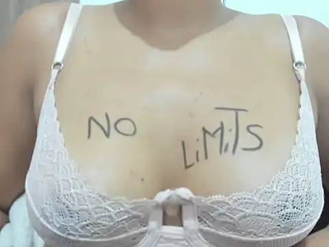 Valentinahot7 online show from 24, 10, 2025