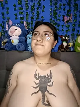 Maily Gabby online show from 28, 9, 2025