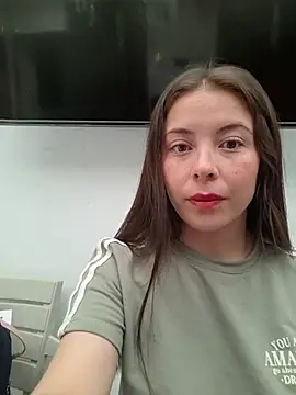Snapshot of EmmaValencia_ chatting on 11, 7, 2026 EmmaValencia online show from 11, 7, 2026