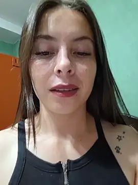 EmmaValencia  online show from 28, 11, 2025