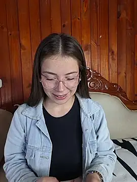 EmmaValencia  online show from 12, 1, 2026