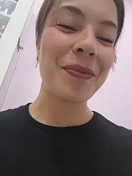 EmmaValencia  online show from 7, 1, 2026